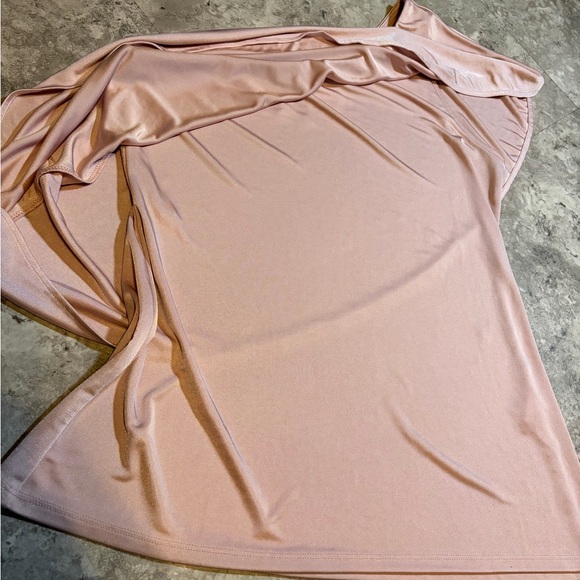 White House Black Market Blush One-Shoulder Top - Picture 3 of 6